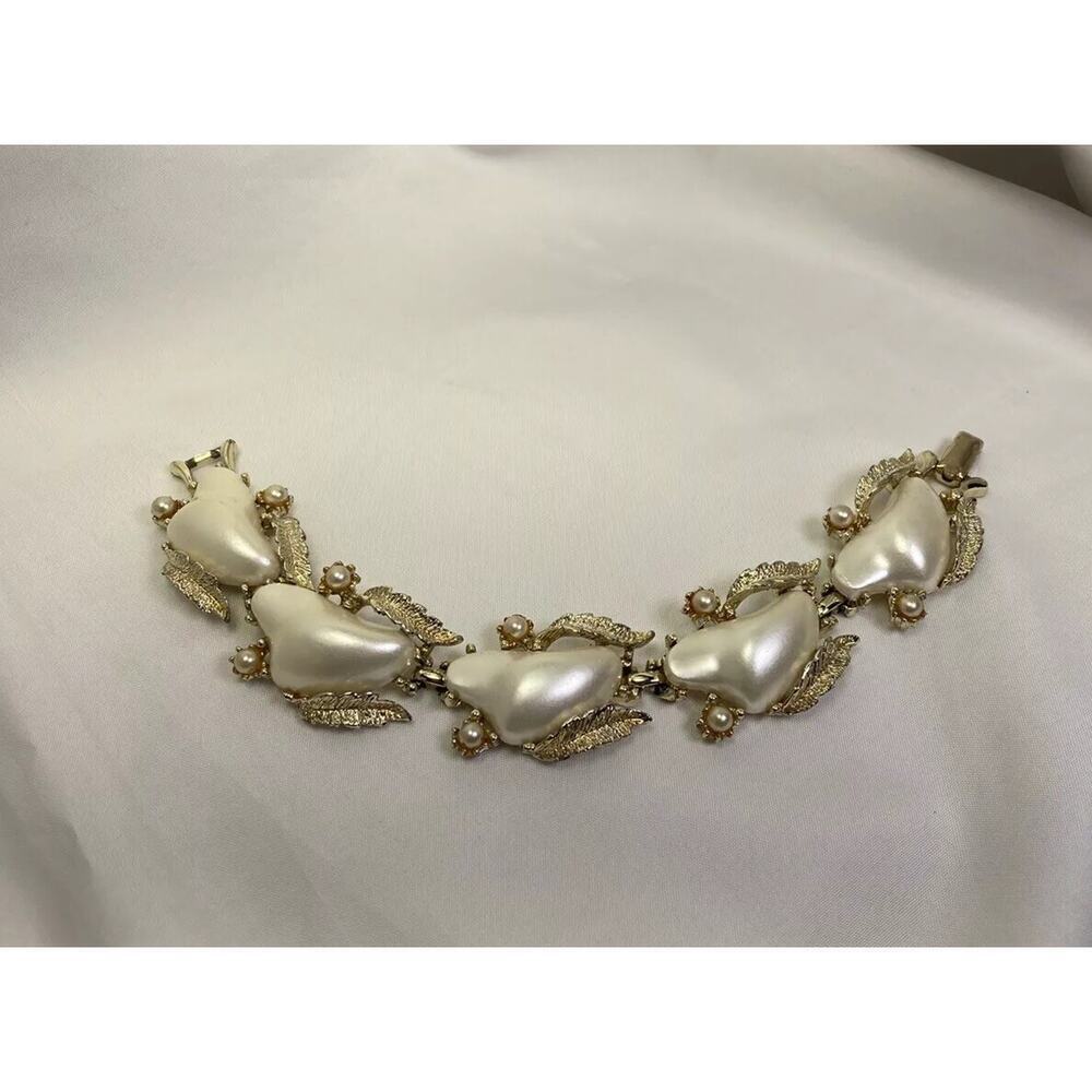 Vintage Coro Bracelet Ivory Baroque Faux Pearl Stone Gold Tone Signed